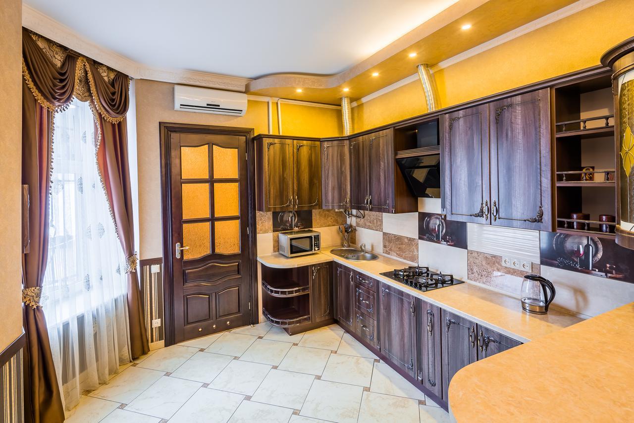 Beautiful Apartment D.Galytskogo Lviv Exterior foto