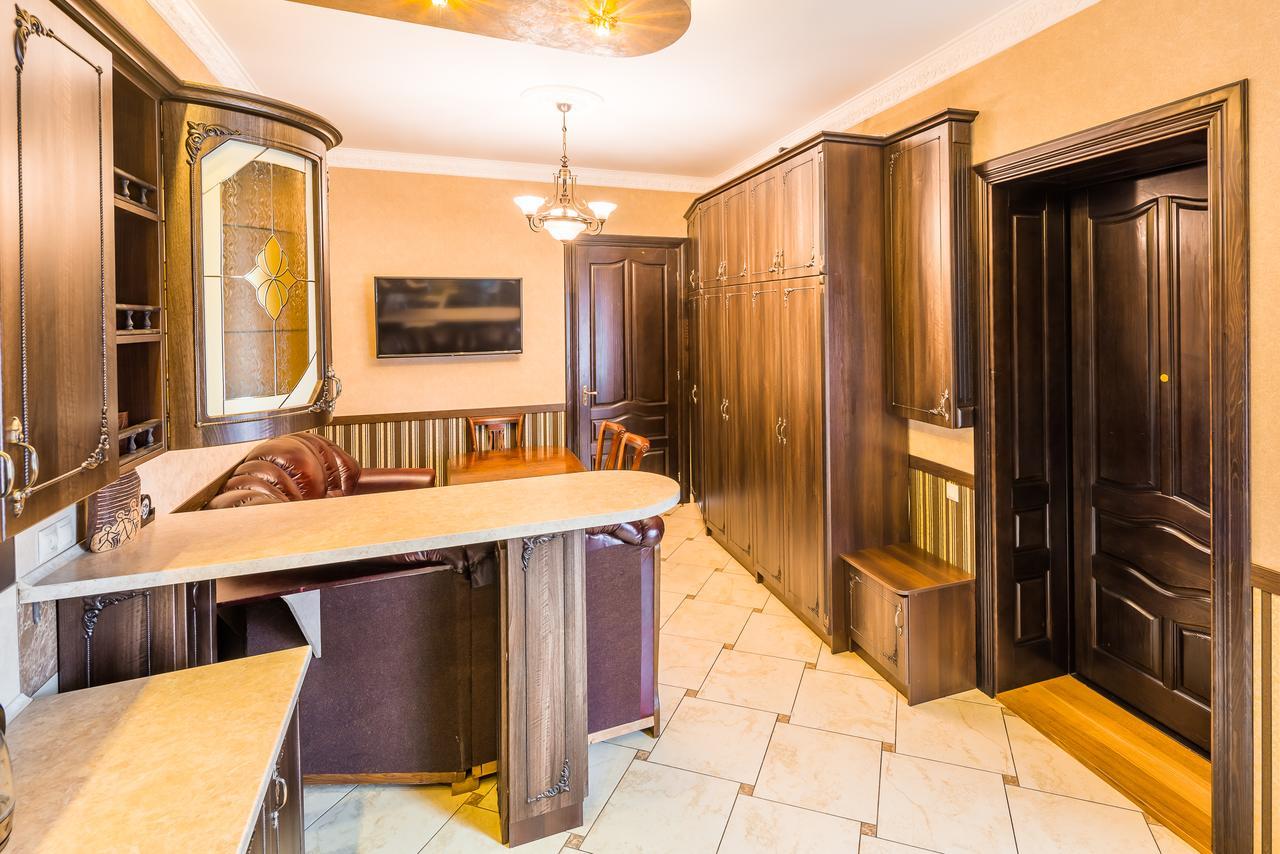 Beautiful Apartment D.Galytskogo Lviv Exterior foto